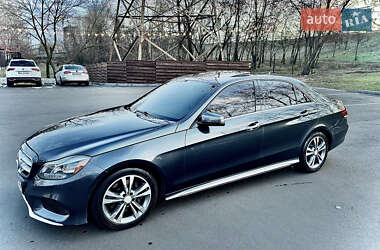 Седан Mercedes-Benz E-Class 2013 в 