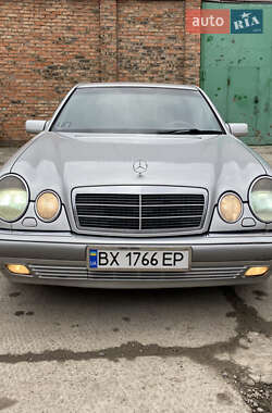 Седан Mercedes-Benz E-Class 1997 в Хмельницькому