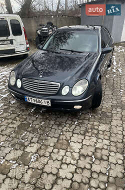 Седан Mercedes-Benz E-Class 2002 в Дядьковичах