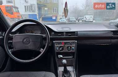 Универсал Mercedes-Benz E-Class 1989 в Одессе