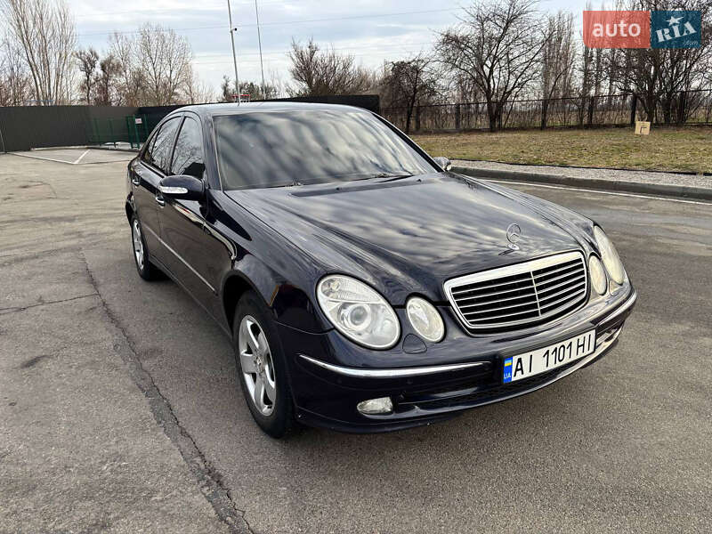 Седан Mercedes-Benz E-Class 2006 в Обухове