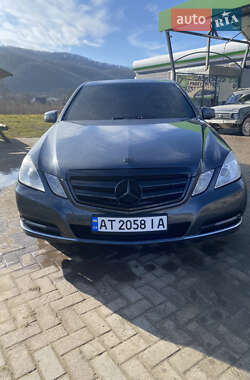 Седан Mercedes-Benz E-Class 2012 в 