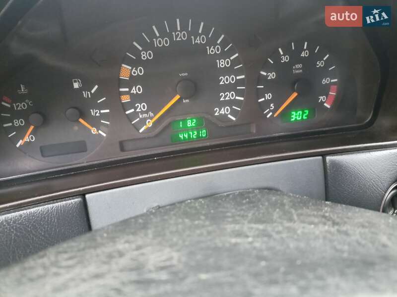 Седан Mercedes-Benz E-Class 1998 в Тернополе