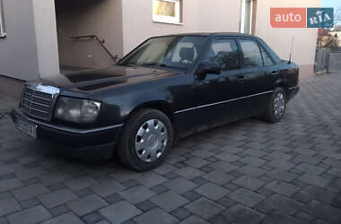 Седан Mercedes-Benz E-Class 1987 в Збаражі