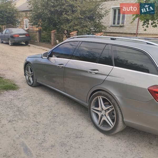 Универсал Mercedes-Benz E-Class 2014 в Щирце фото 16 Универсал Mercedes-Benz E-Class 2014 в Щирце