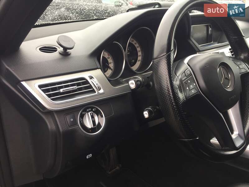 Седан Mercedes-Benz E-Class 2014 в Черновцах