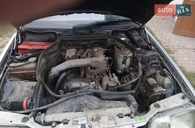 Седан Mercedes-Benz E-Class 1993 в 