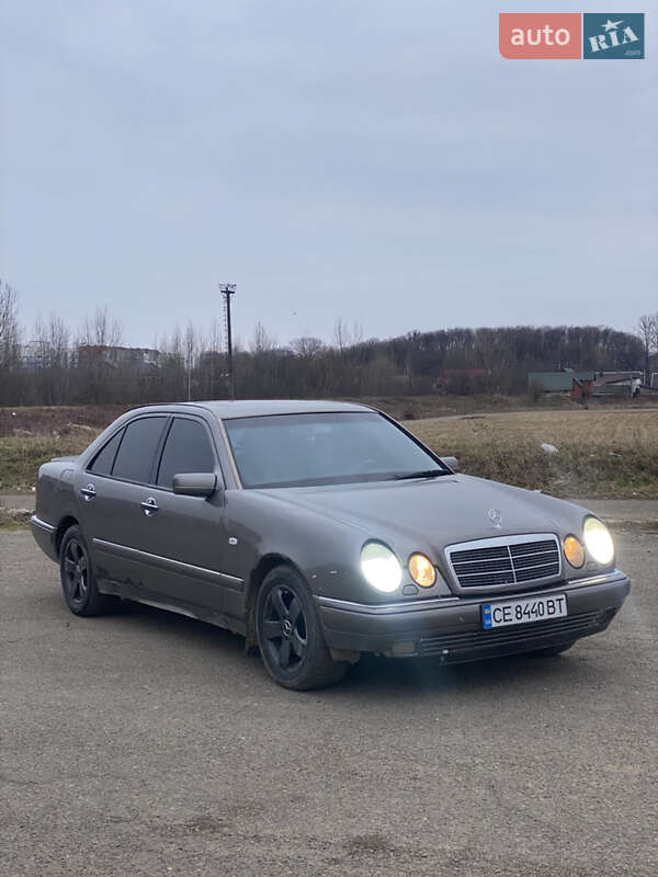 Седан Mercedes-Benz E-Class 1997 в Коломиї