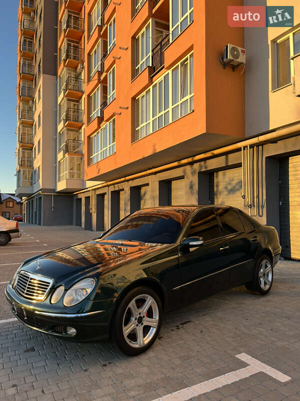Седан Mercedes-Benz E-Class 2002 в Виннице