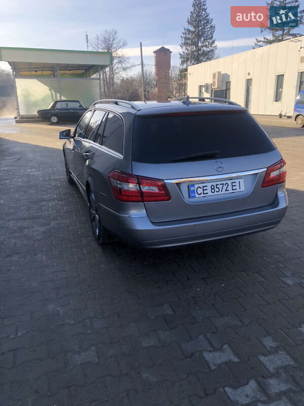 Універсал Mercedes-Benz E-Class 2010 в Сторожинці