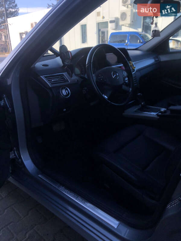 Універсал Mercedes-Benz E-Class 2010 в Сторожинці