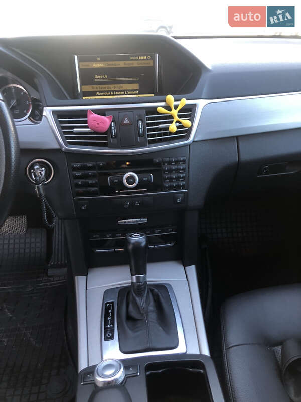 Універсал Mercedes-Benz E-Class 2010 в Сторожинці