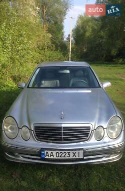 Седан Mercedes-Benz E-Class 2003 в Києві