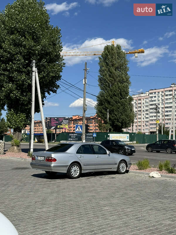 Седан Mercedes-Benz E-Class 2001 в Софіївській Борщагівці