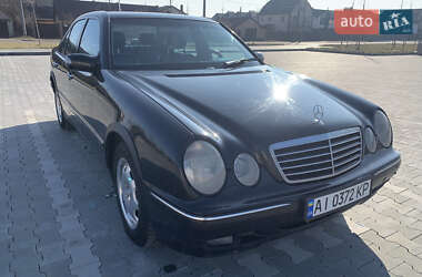 Седан Mercedes-Benz E-Class 2001 в Буче