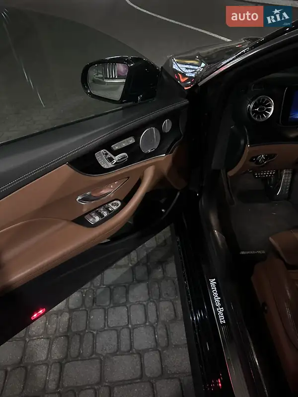 Купе Mercedes-Benz E-Class 2018 в 