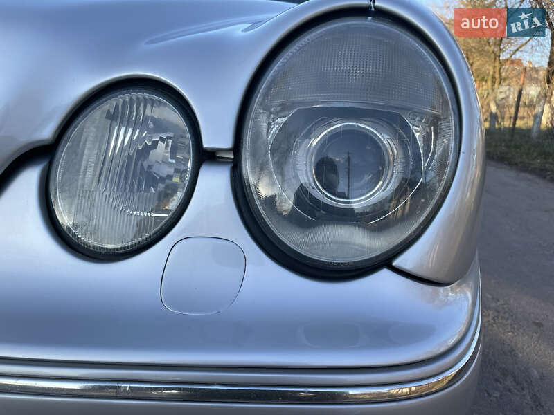 Седан Mercedes-Benz E-Class 2001 в Сокалі