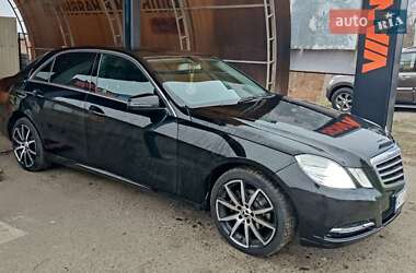 Седан Mercedes-Benz E-Class 2012 в Киеве