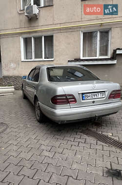 Седан Mercedes-Benz E-Class 1996 в 