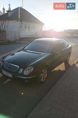 Седан Mercedes-Benz E-Class 2002 в Мукачевому