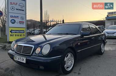 Седан Mercedes-Benz E-Class 1997 в Николаеве