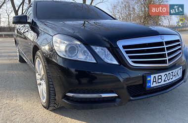 Седан Mercedes-Benz E-Class 2011 в 