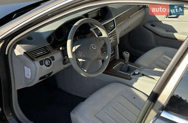 Седан Mercedes-Benz E-Class 2012 в 