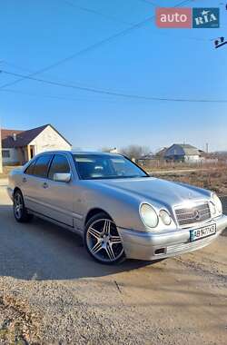 Седан Mercedes-Benz E-Class 1995 в Виннице