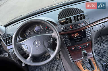 Седан Mercedes-Benz E-Class 2002 в Виннице