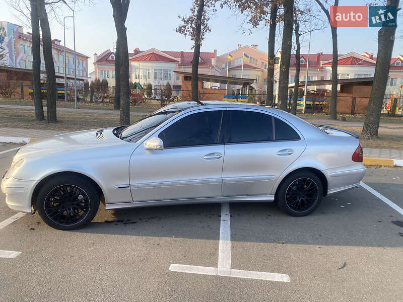 Седан Mercedes-Benz E-Class 2007 в Києві