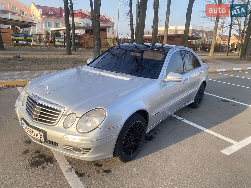 Седан Mercedes-Benz E-Class 2007 в Києві