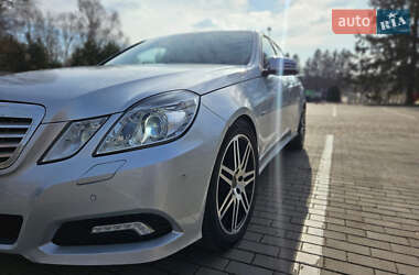 Седан Mercedes-Benz E-Class 2009 в Луцьку