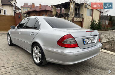 Седан Mercedes-Benz E-Class 2006 в Николаеве