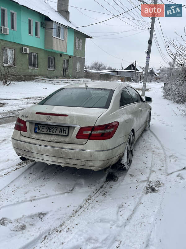 Купе Mercedes-Benz E-Class 2011 в Дніпрі