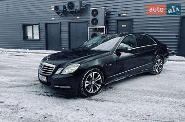 Mercedes-Benz E-Class 2011 Mercedes-Benz E-Class 2011