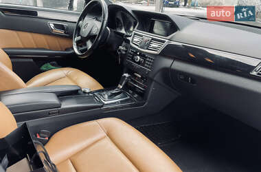 Седан Mercedes-Benz E-Class 2011 в 