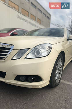 Седан Mercedes-Benz E-Class 2010 в Білій Церкві