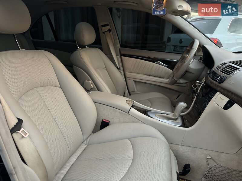 Седан Mercedes-Benz E-Class 2002 в Приборжавском