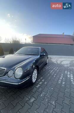 Седан Mercedes-Benz E-Class 1999 в Чернівцях