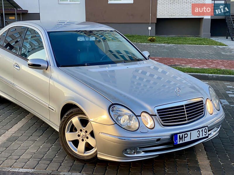 Седан Mercedes-Benz E-Class 2004 в Виннице