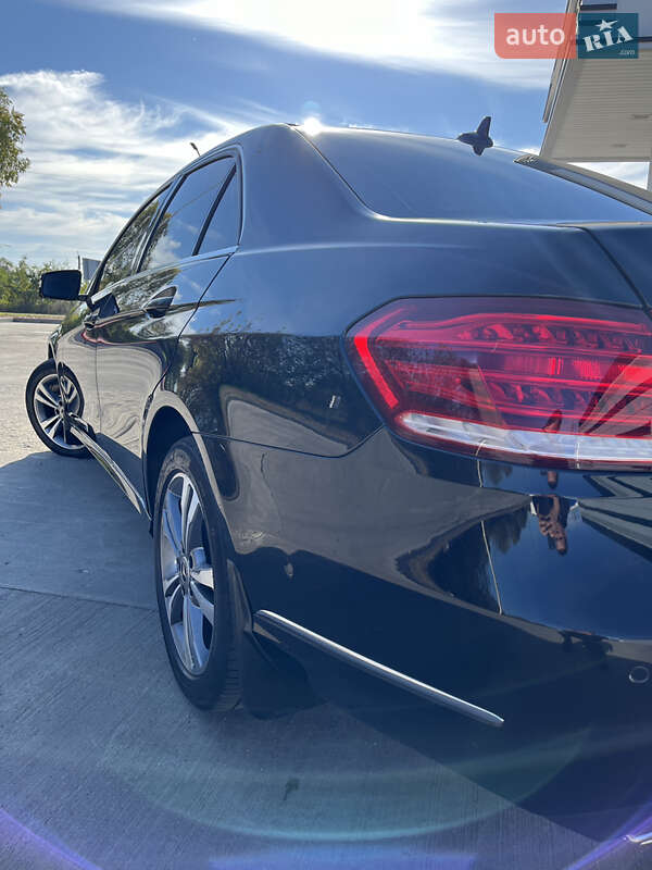Седан Mercedes-Benz E-Class 2014 в Вараші
