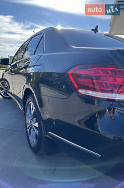 Седан Mercedes-Benz E-Class 2014 в 