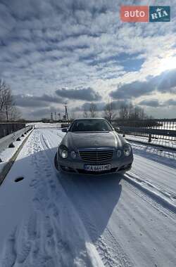 Седан Mercedes-Benz E-Class 2007 в Києві