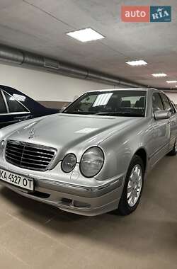 Седан Mercedes-Benz E-Class 1999 в Киеве