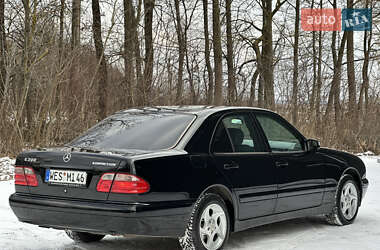 Седан Mercedes-Benz E-Class 2002 в Тернополе