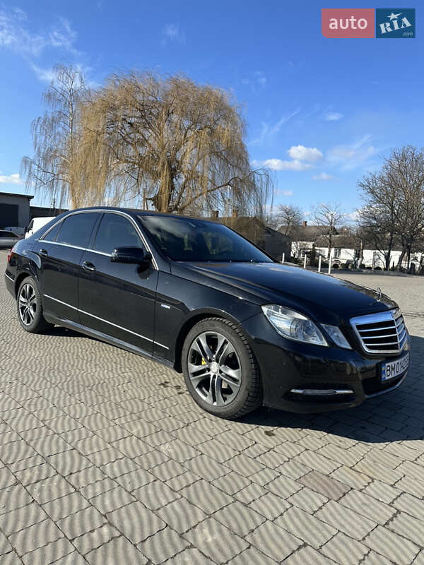 Седан Mercedes-Benz E-Class 2011 в Владимире