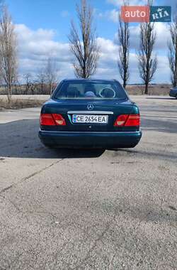 Седан Mercedes-Benz E-Class 1996 в 