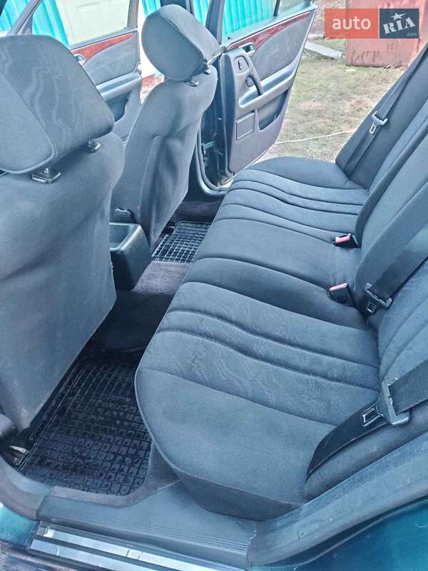 Седан Mercedes-Benz E-Class 1996 в Кельменцах фото 10 Седан Mercedes-Benz E-Class 1996 в Кельменцах