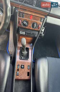 Седан Mercedes-Benz E-Class 1996 в 