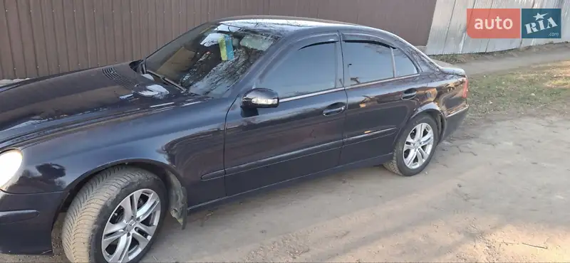 Mercedes-Benz E-Class 2005